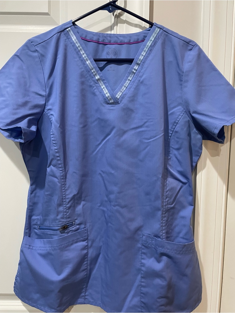 healing hands Women's V-Neck Scrub Top in Periwinkle
